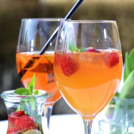 Goldenes Herz Schonbrunn Отель 3*